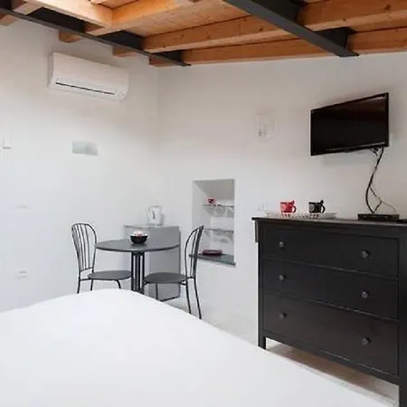 Arbanella Πανσιόν Corniglia